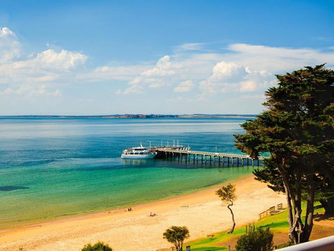 Beachfront Penthouse Cowes - Accommodation Port Macquarie 0