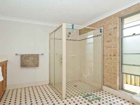 Beachfront Pool House - Absolute Beachfront - Accommodation Port Macquarie 2