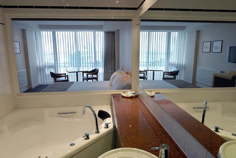 Richmond Henty Hotel - Accommodation Port Macquarie 2