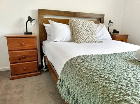 Reel Close! Walk To Everything. Sleeps 6 - Accommodation Port Macquarie 2