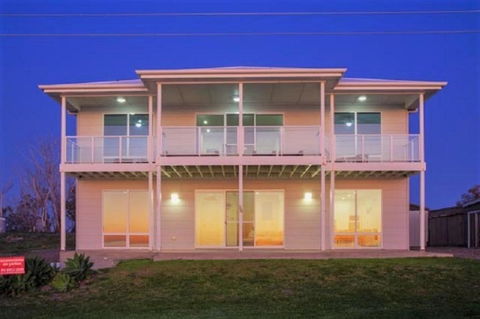 Relax At 36 - Accommodation Port Macquarie 0