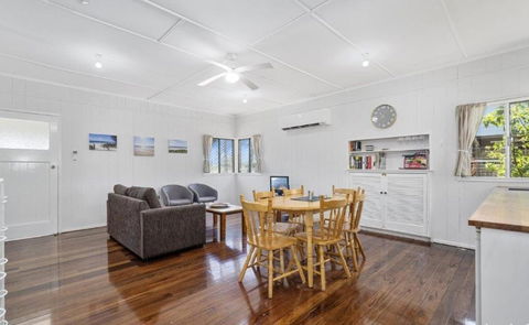 Relax On Rickman - Accommodation Port Macquarie 2