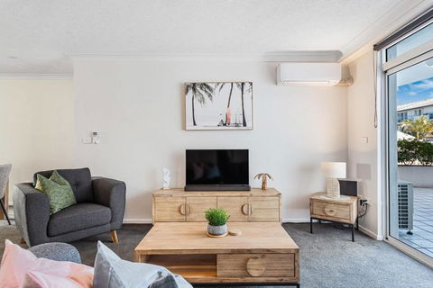 Relaxation Awaits At Runaway Cove - Accommodation Port Macquarie 3