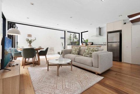 Relaxed Beachside Townhouse - Accommodation Port Macquarie 0