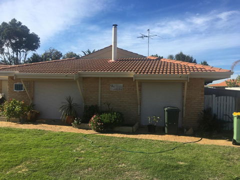 Relaxed Ocean View - Accommodation Port Macquarie 0