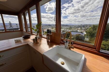 Renovated Cottage Near Cataract Gorge Launceston - Accommodation Port Macquarie 2