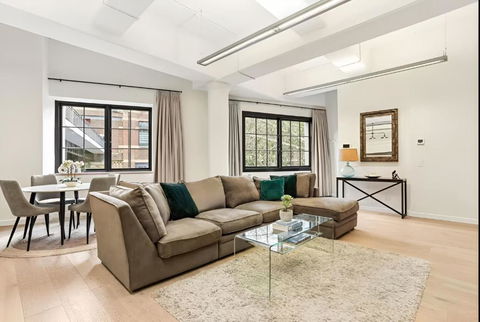 Renovated Warehouse Conversion In Heart Of Sydney - Accommodation Port Macquarie 2