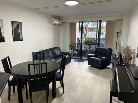 Resort Style 2BR Apt In Pyrmont Next To Darling Harbour - Accommodation Port Macquarie 1