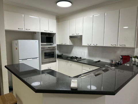 Resort Style 2BR Apt In Pyrmont Next To Darling Harbour - Accommodation Port Macquarie 2
