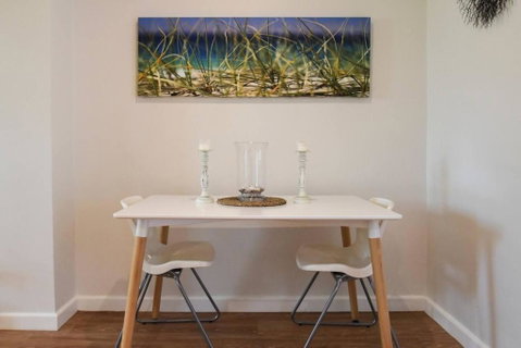 Resort-style Coastal Living With Balcony & Pool - Accommodation Port Macquarie 2