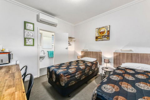 Rest Motels - Accommodation Port Macquarie 3