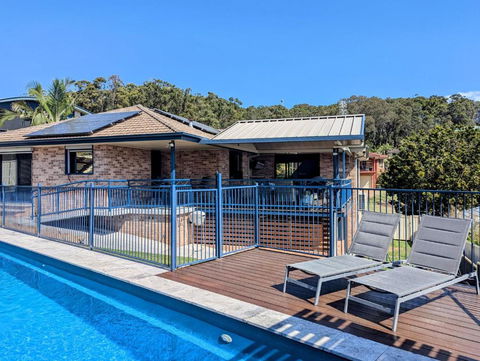 Retreat To Marlin - Accommodation Port Macquarie 0