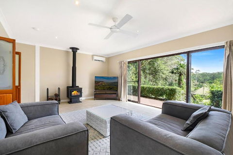 Retreat W Pool On Acreage - Accommodation Port Macquarie 1