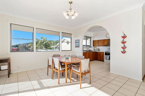 Retro Beach House - Accommodation Port Macquarie 3