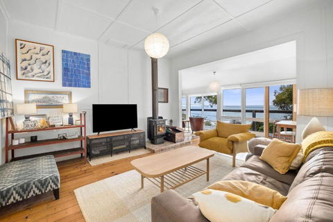 Retro Beach Vibes - Accommodation Port Macquarie 1