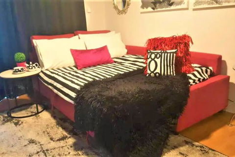 Retro Chic Vibes, Tropical Pool & Prime Location - Accommodation Port Macquarie 1