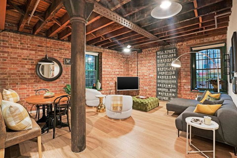 Retro Meets Industrial At Heritage Bond Store - Accommodation Port Macquarie 0