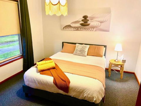 Retro Riverside Redan, Ballarat - Accommodation Port Macquarie 1
