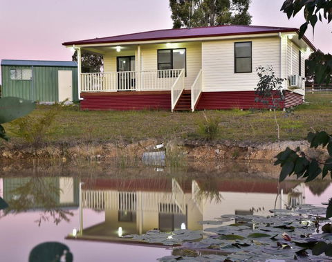 RIVER DOWNS COTTAGE - Accommodation Port Macquarie 3