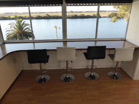 Riverfront Holiday House - Accommodation Port Macquarie 2