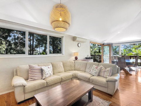 Riverside 3-Bed Townhouse With Spacious Deck & BBQ - Accommodation Port Macquarie 2
