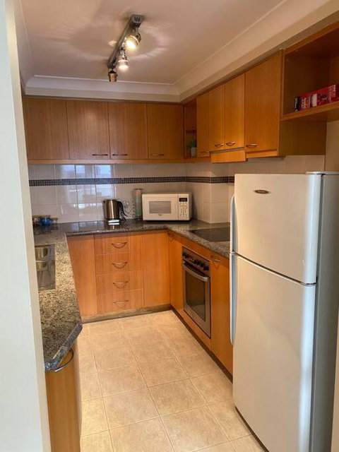 RIVERSIDE CITY VIEW PARKING NETFLIX WIFI WINE FREE - Accommodation Port Macquarie 2