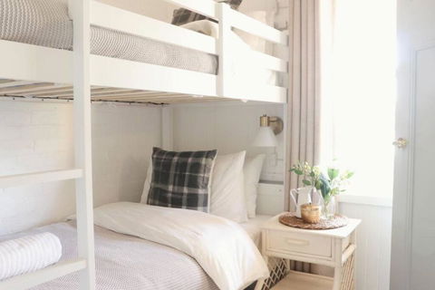 Rustic Chic 200 Metres From CBD - Accommodation Port Macquarie 1