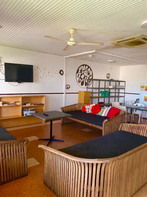 Roey Backpackers And Party Bar - Accommodation Port Macquarie 3