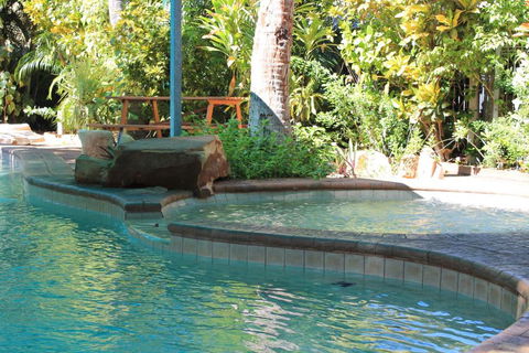 Roey Backpackers And Party Bar - Accommodation Port Macquarie 0