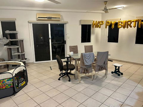 Room In City With Kittens! - Accommodation Port Macquarie 3