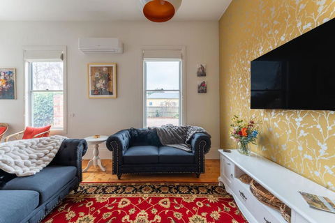 Rose Villa Heritage Home With Parking & WiFi - Accommodation Port Macquarie 3
