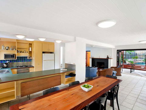 Ross Cres Spacious Private Beach House - Accommodation Port Macquarie 3
