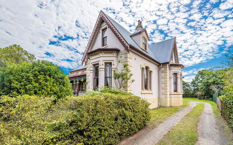 Rosslyn - Accommodation Port Macquarie 0