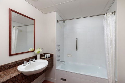 Rydges Bankstown - Accommodation Port Macquarie 2