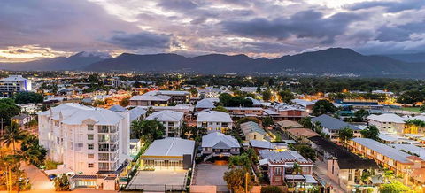 Rydges Esplanade Resort Cairns - Accommodation Port Macquarie 3