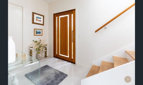 Salt Zen Holiday Townhouse - Accommodation Port Macquarie 2