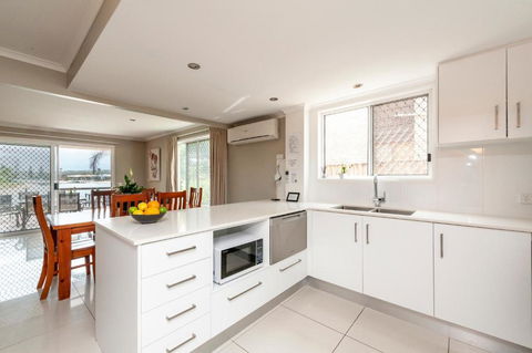 Saltwater Villas - Pet Friendly Accommodation - Accommodation Port Macquarie 3