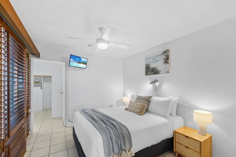 Salty Breeze - Rooftop Terrace & Jacuzzi - Accommodation Port Macquarie 2