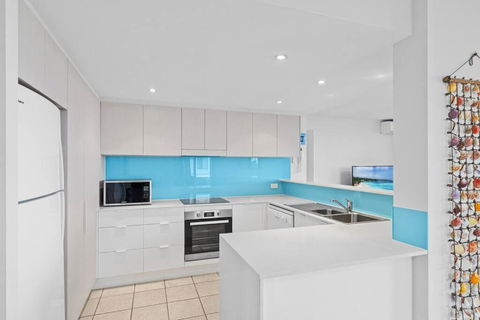 Salty Breeze - Rooftop Terrace & Jacuzzi - Accommodation Port Macquarie 3