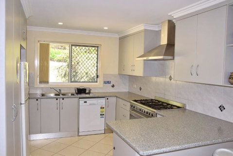 Salty Kisses - Bring Your Own Linen. - Accommodation Port Macquarie 1