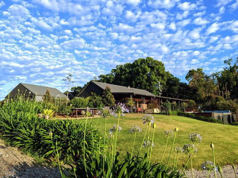 Samsara Farm Cottage - Stunning Hinterland Oasis - Accommodation Port Macquarie 0