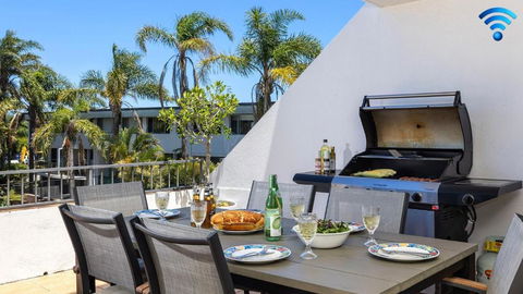 Sand And Sea - Accommodation Port Macquarie 0