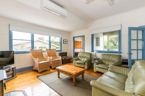 Sand Surf And Sunshine - Accommodation Port Macquarie 3