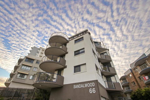 Sandalwood Unit 1 66 Lower Gay Tce - Accommodation Port Macquarie 0