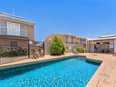 Sandcastles 7 8 Ala Moana Way - Accommodation Port Macquarie 0