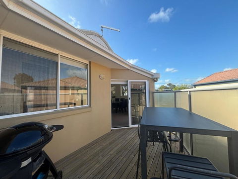 Sandpiper 10 - Close To Town And Beach - Accommodation Port Macquarie 3