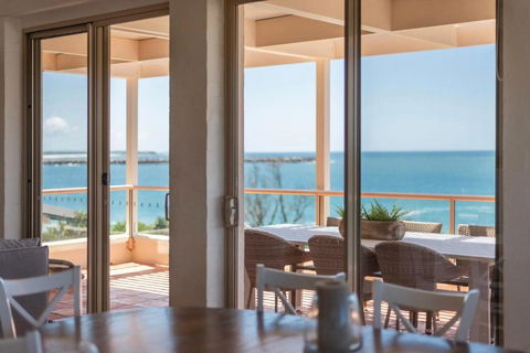 Sandrift Two - Oceanstays - Accommodation Port Macquarie 0