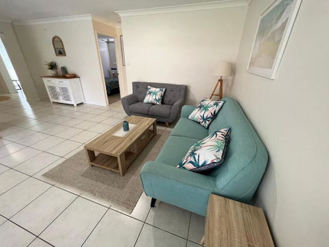 Sandstone Point 4-bedroom Home - Accommodation Port Macquarie 1