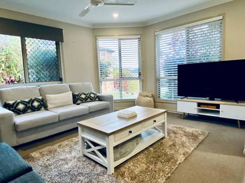 Sandstone Point Holiday Home - Accommodation Port Macquarie 0