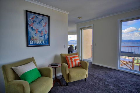 Sandy Bay Townhouse - Accommodation Port Macquarie 1